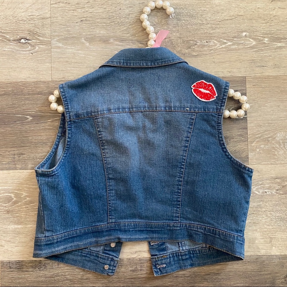 Valentines Day Jean vest - Picture 7 of 9